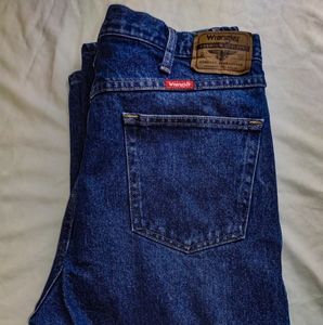 Wrangler 40w x 30L Regular Fit Jeans.